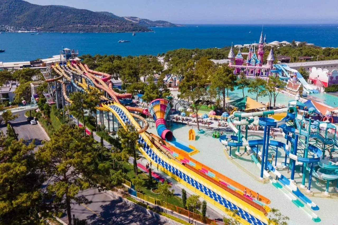 טורבה Vogue Hotel Supreme Bodrum 5*,  טורקיה
