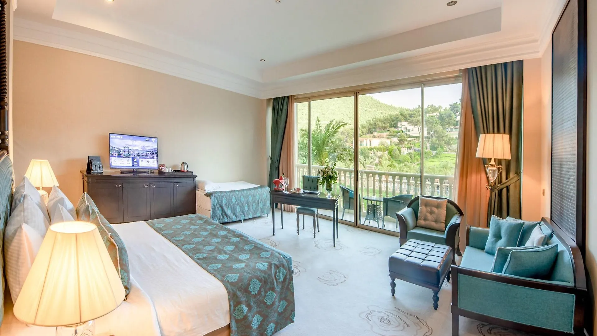 Vogue Hotel Supreme Bodrum Torba 5*,